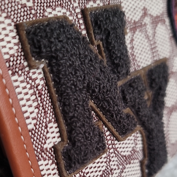 Coach Rogue 20 – Signature Textile Jacquard with Varsity Patches - Picture 6 of 16